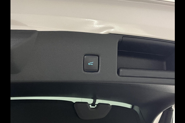 Ford Kuga 1.5 EcoBoost ST-Line X *All-in Prijs* | Trekhaak | Adapt. cruise | Verwarmde voorruit | Stoel-/Stuur verwarming | Carplay | *1800 kg Trekgewicht