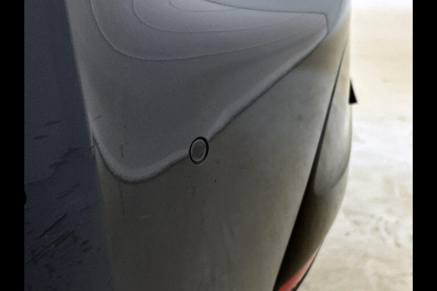 Peugeot 208 1.2 100PK Allure CAMERA | 1/2 LEER | SPOILER | DODEHOEK-DETECTIE