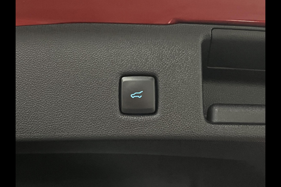 Ford Kuga 1.5 EcoBoost ST-Line X *All-in Prijs* | Trekhaak | Adapt. cruise | Verwarmde voorruit | Stoel-/Stuur verwarming | Carplay | *1800 kg Trekgewicht