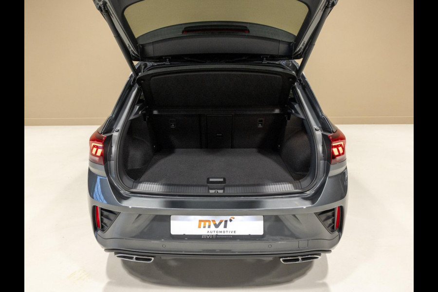 Volkswagen T-Roc 1.5 TSI R-Line Edition / 150pk / Stoel en stuur verwarming / Achteruitrij camera / Keyless /