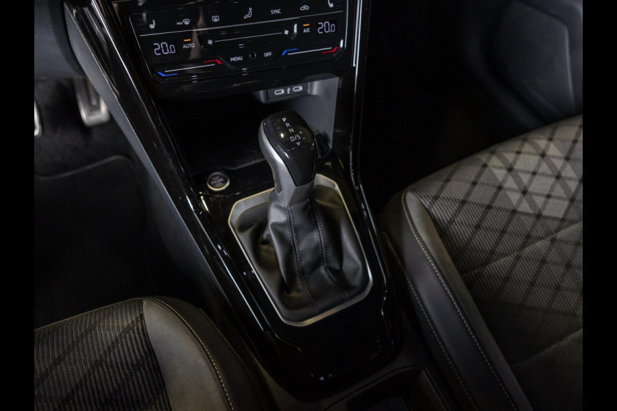 Volkswagen T-Roc 1.5 TSI R-Line Edition / 150pk / Stoel en stuur verwarming / Achteruitrij camera / Keyless /