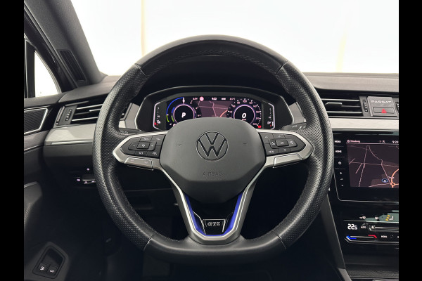 Volkswagen Passat 1.4 TSI PHEV GTE Business (INCL-BTW) Aut. *FULL-LED | DIGI-COCKPIT | ADAPTIVE-CRUISE | NAVI-FULLMAP | KEYLESS | DAB+ | COMFORT-SEATS | SHIFTPADDLES | PRIVACY-GLASS | PDC | CAMERA | CARPLAY | 17''ALU*