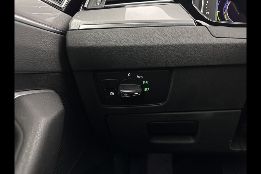 Volkswagen Passat 1.4 TSI PHEV GTE Business (INCL-BTW) Aut. *FULL-LED | DIGI-COCKPIT | ADAPTIVE-CRUISE | NAVI-FULLMAP | KEYLESS | DAB+ | COMFORT-SEATS | SHIFTPADDLES | PRIVACY-GLASS | PDC | CAMERA | CARPLAY | 17''ALU*