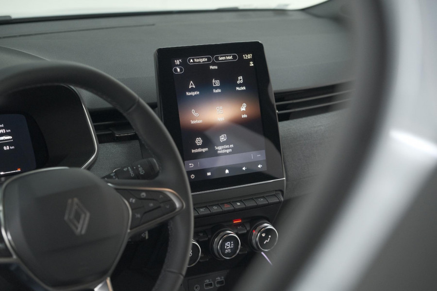 Renault Clio TCe 90 GPF techno | 360 Camera | Adaptieve Cruise Control | Navigatie | 9.3 Inch Groot Scherm