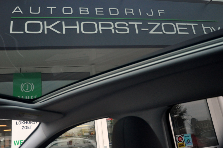 Peugeot 2008 1.2 PureTech GT-line | Panoramadak | Trekhaak | All Season Banden