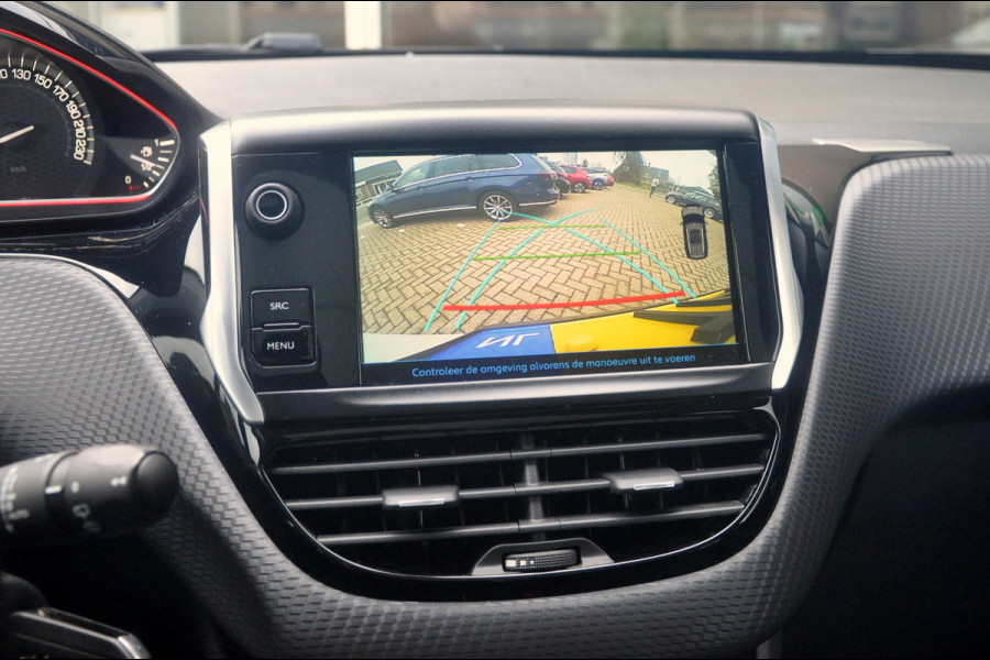 Peugeot 2008 1.2 PureTech GT-line | Panoramadak | Trekhaak | All Season Banden