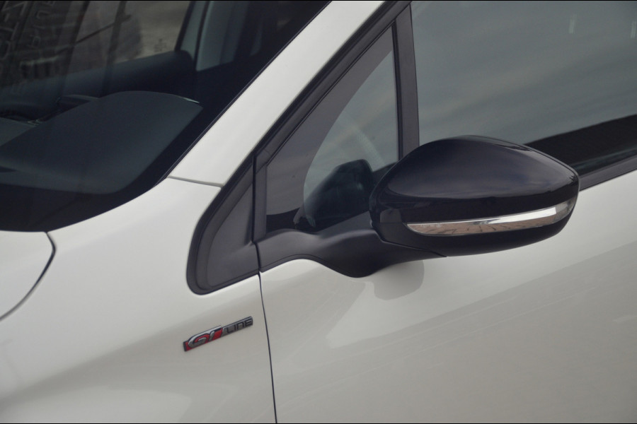 Peugeot 2008 1.2 PureTech GT-line | Panoramadak | Trekhaak | All Season Banden