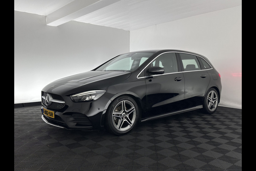 Mercedes-Benz B-Klasse 180 AMG-Line Business Solution (INCL-BTW) *LEATHER-MICROFIBRE | WIDESCREEN-COCKPIT | FULL-LED | BLINDSPOT | CAMERA | NAVI-FULLMAP | DAB+ | ECC | SHIFTPADDLES | CRUISE | HEATED-SPORTSEATS | TOWBAR | 18''ALU*
