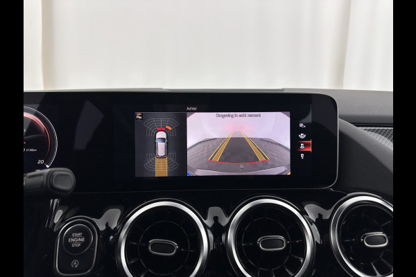 Mercedes-Benz B-Klasse 180 AMG-Line Business Solution (INCL-BTW) *LEATHER-MICROFIBRE | WIDESCREEN-COCKPIT | FULL-LED | BLINDSPOT | CAMERA | NAVI-FULLMAP | DAB+ | ECC | SHIFTPADDLES | CRUISE | HEATED-SPORTSEATS | TOWBAR | 18''ALU*