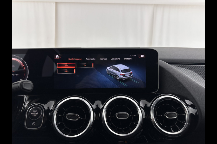 Mercedes-Benz B-Klasse 180 AMG-Line Business Solution (INCL-BTW) *LEATHER-MICROFIBRE | WIDESCREEN-COCKPIT | FULL-LED | BLINDSPOT | CAMERA | NAVI-FULLMAP | DAB+ | ECC | SHIFTPADDLES | CRUISE | HEATED-SPORTSEATS | TOWBAR | 18''ALU*