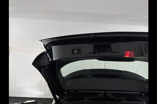 Mercedes-Benz B-Klasse 180 AMG-Line Business Solution (INCL-BTW) *LEATHER-MICROFIBRE | WIDESCREEN-COCKPIT | FULL-LED | BLINDSPOT | CAMERA | NAVI-FULLMAP | DAB+ | ECC | SHIFTPADDLES | CRUISE | HEATED-SPORTSEATS | TOWBAR | 18''ALU*