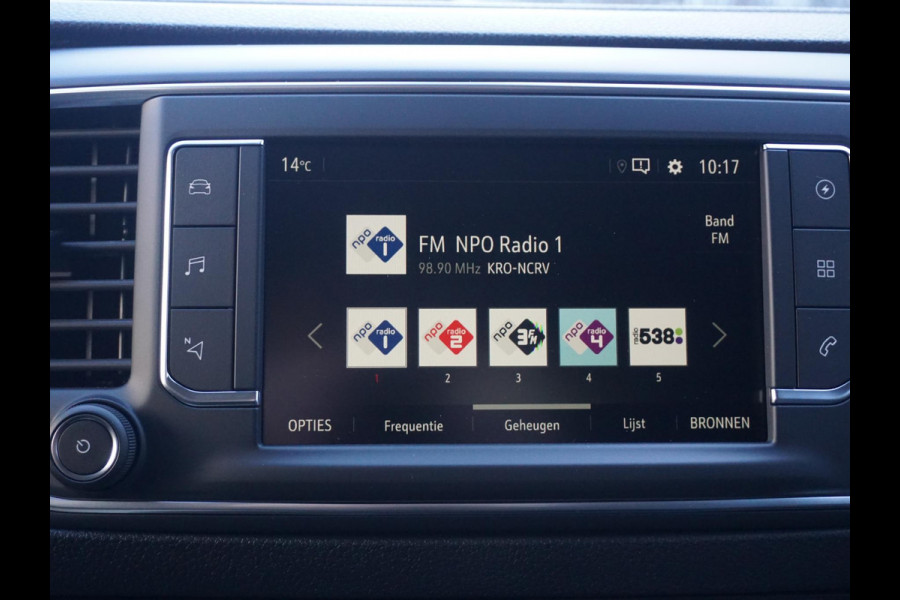 Opel Vivaro Electric L3 75 kWh | tot 8 jaar garantie | navigatie incl. Apple Carplay | airco | parkeersensoren | e-Call pakket | 3 zitplaatsen | rijklaarprijs