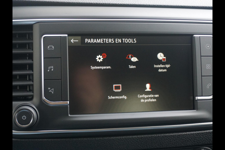 Opel Vivaro Electric L3 75 kWh | tot 8 jaar garantie | navigatie incl. Apple Carplay | airco | parkeersensoren | e-Call pakket | 3 zitplaatsen | rijklaarprijs