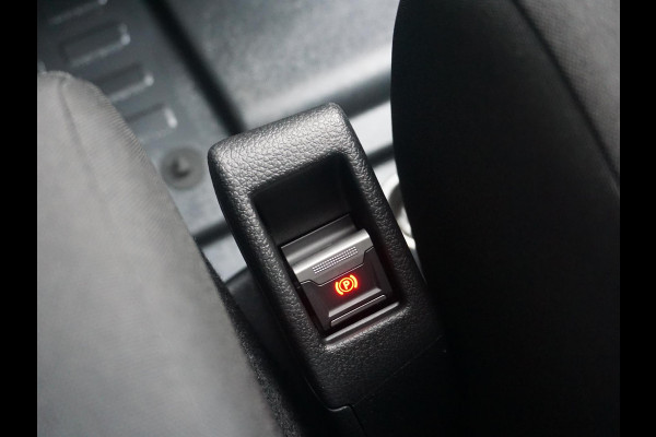 Opel Vivaro Electric L3 75 kWh | tot 8 jaar garantie | navigatie incl. Apple Carplay | airco | parkeersensoren | e-Call pakket | 3-zitplaatsen | rijklaarprijs