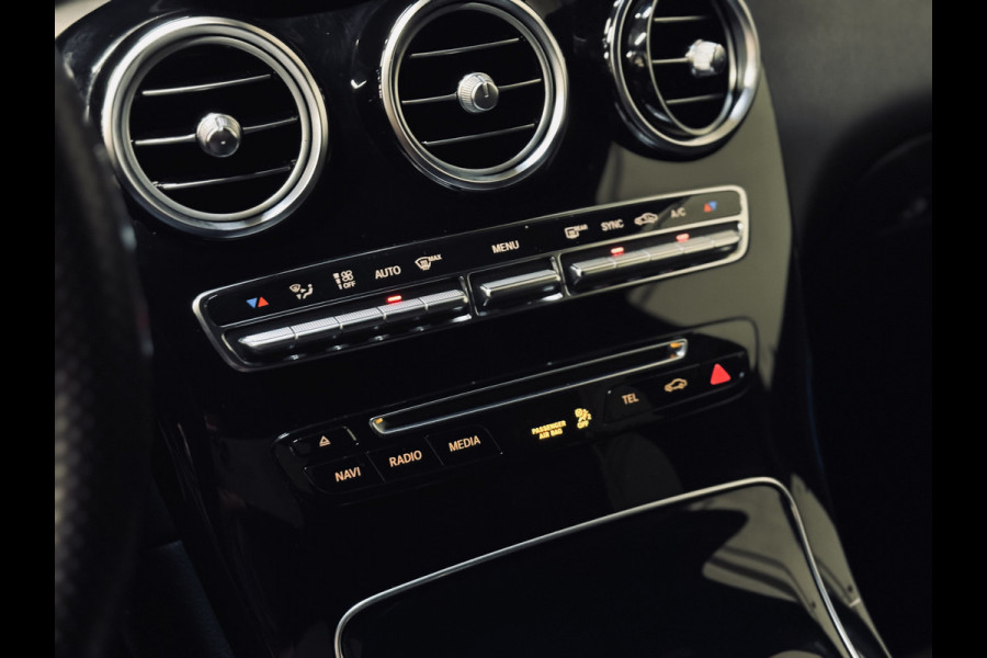 Mercedes-Benz GLC 250 4MATIC AMG-Line | 20" | Memory | DealerOh.