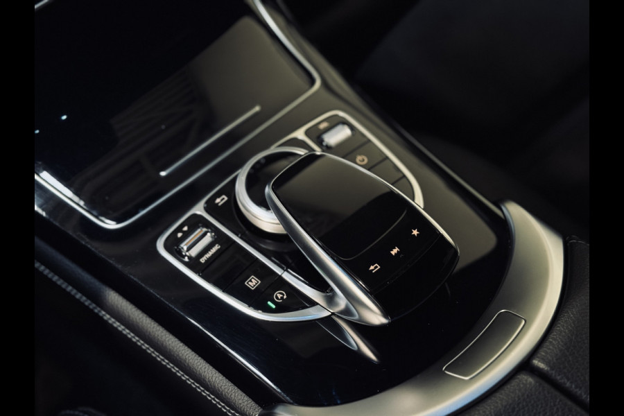 Mercedes-Benz GLC 250 4MATIC AMG-Line | 20" | Memory | DealerOh.