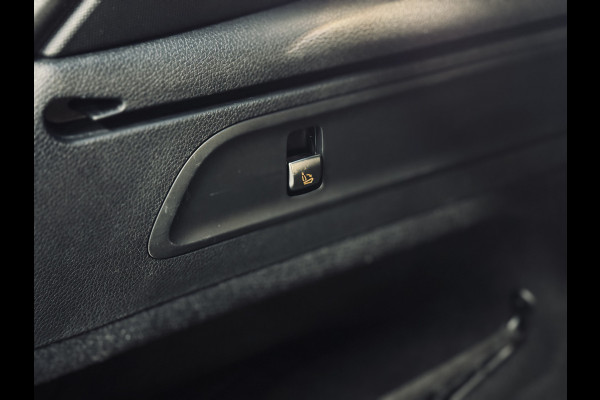 Mercedes-Benz GLC 250 4MATIC AMG-Line | 20" | Memory | DealerOh.