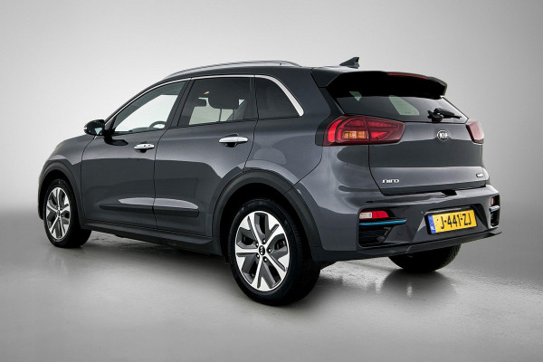 Kia e-Niro ExecutiveLine 64 kWh (CARPLAY, CAMERA, STOELVERWARMING/KOELING, ADAPTIVE CRUISE, 1e EIGENAAR)