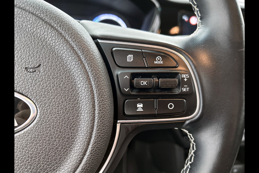 Kia e-Niro ExecutiveLine 64 kWh (CARPLAY, CAMERA, STOELVERWARMING/KOELING, ADAPTIVE CRUISE, 1e EIGENAAR)