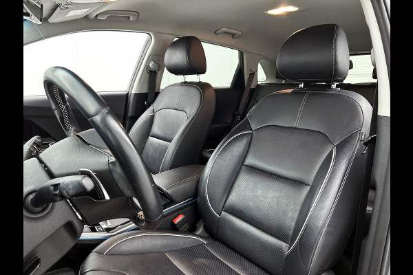 Kia e-Niro ExecutiveLine 64 kWh (CARPLAY, CAMERA, STOELVERWARMING/KOELING, ADAPTIVE CRUISE, 1e EIGENAAR)