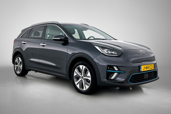 Kia e-Niro ExecutiveLine 64 kWh (CARPLAY, CAMERA, STOELVERWARMING/KOELING, ADAPTIVE CRUISE, 1e EIGENAAR)