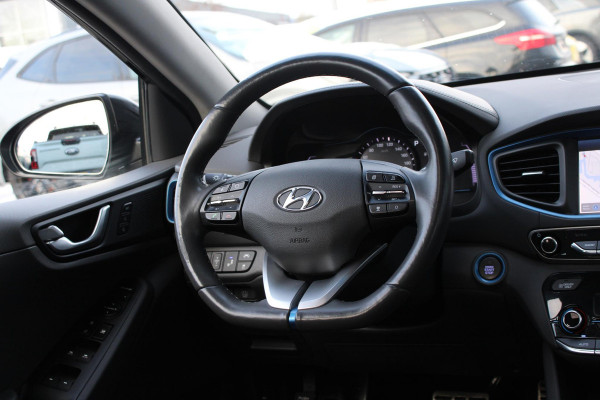 Hyundai IONIQ 1.6 GDi Premium | Stoelverwarming + Koeling | Electrische Stoelen Memory | Schuif/Kanteldak | Camera | Climate Control | Navigatie |