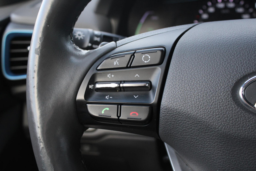 Hyundai IONIQ 1.6 GDi Premium | Stoelverwarming + Koeling | Electrische Stoelen Memory | Schuif/Kanteldak | Camera | Climate Control | Navigatie |