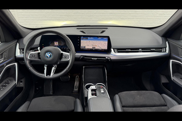 BMW X1 XDrive 25e M-sport Panorama plug-inn Digital Dash Camera Cruise DAB+