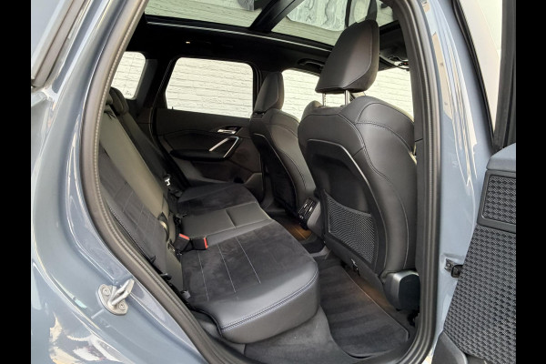 BMW X1 XDrive 25e M-sport Panorama plug-inn Digital Dash Camera Cruise DAB+