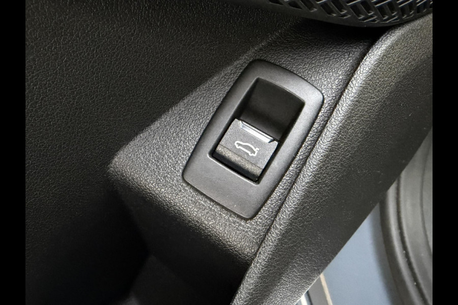 BMW X1 XDrive 25e M-sport Panorama plug-inn Digital Dash Camera Cruise DAB+