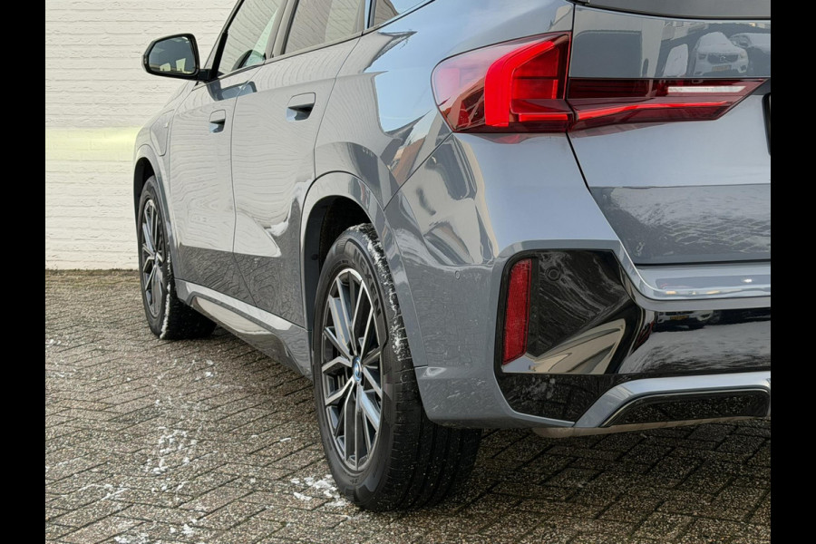 BMW X1 XDrive 25e M-sport Panorama plug-inn Digital Dash Camera Cruise DAB+