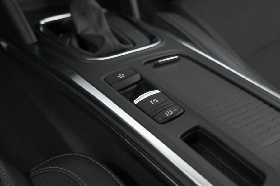 Renault Mégane Estate TCe 140 EDC Techno | Trekhaak | Camera | Navigatie | 9.3 Inch Groot Scherm