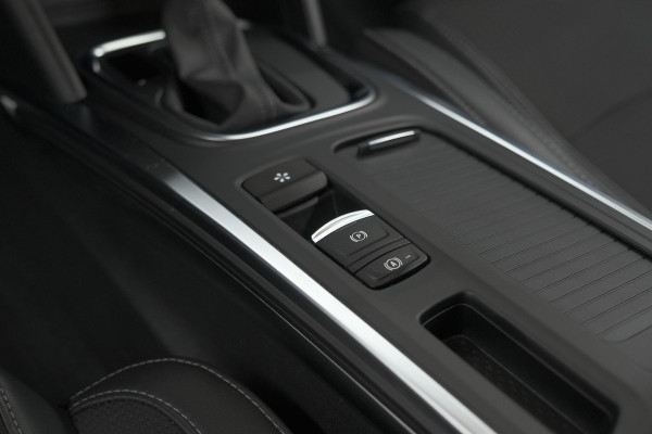 Renault Mégane Estate TCe 140 EDC Techno | Trekhaak | Camera | Navigatie | 9.3 Inch Groot Scherm