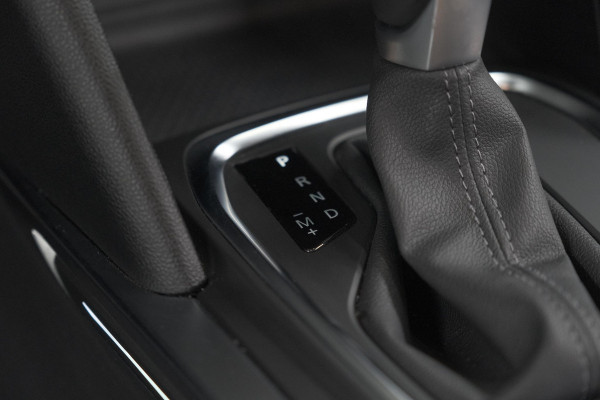 Renault Mégane Estate TCe 140 EDC Techno | Trekhaak | Camera | Navigatie | 9.3 Inch Groot Scherm