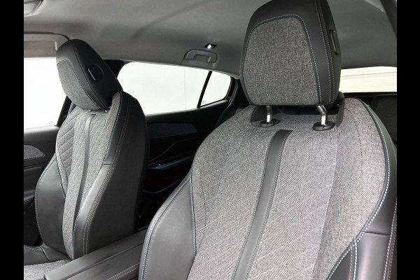 Peugeot 408 1.6 HYbrid Allure 180PK 360-CAMERA | CARPLAY | AD-CRUISE | VIRTUAL | WINTER-PACK