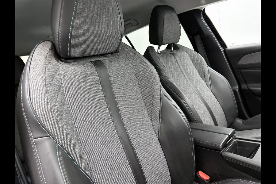 Peugeot 408 1.6 HYbrid Allure 180PK 360-CAMERA | CARPLAY | AD-CRUISE | VIRTUAL | WINTER-PACK