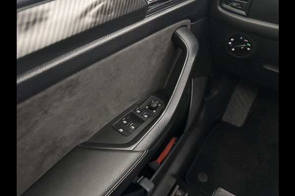 Škoda Kodiaq 1.5 TSI Sportline Business (INCL-BTW) Aut. *PANO | LEATHER-MICROFIBRE | FULL-LED | MEMORY-PACK | DIGI-COCKPIT | NAVI-FULLMAP | CAMERA | DAB+ | AMBIENT-LIGHT | KEYLESS | DAB+ | CARPLAY | PRIVACY-GLASS | 20"ALU*