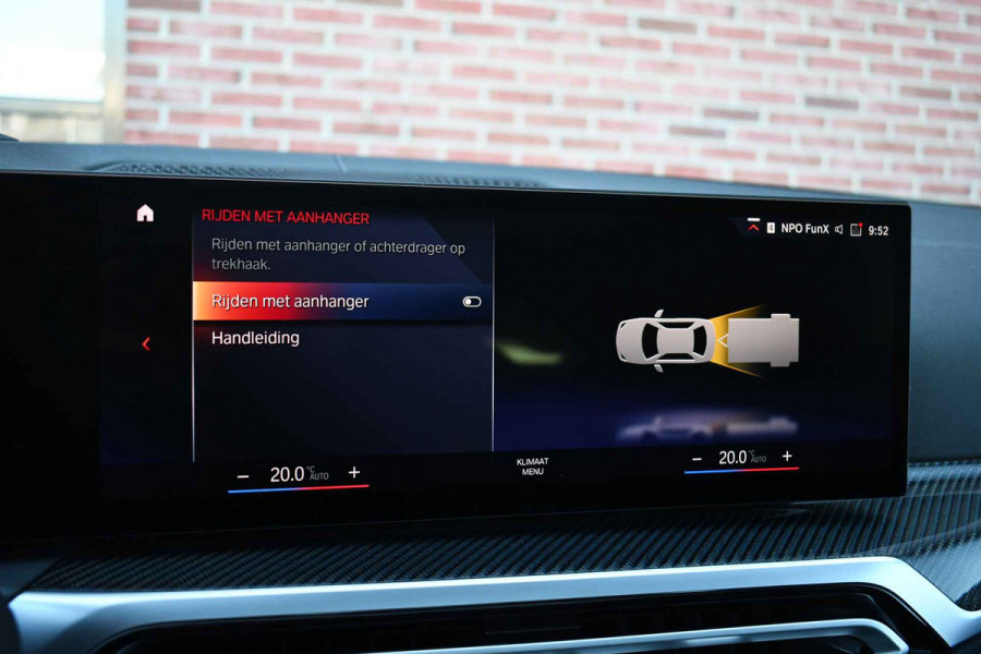 BMW 3 Serie Touring 330e M-Sport Pano ACC Trekh H/K HUD Stuurverw