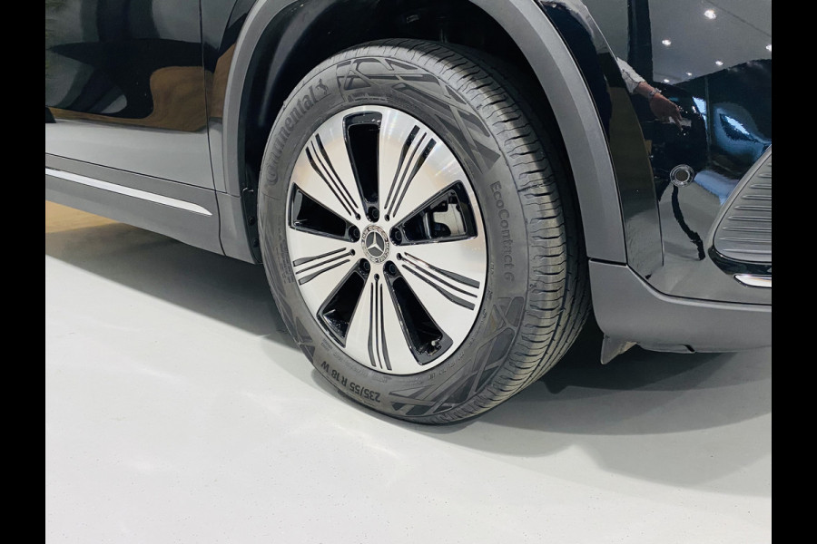 Mercedes-Benz EQA 250 // 18" Velgen // Privacy Glass // Easy pack achterklep // Dodehoekassistent // Sfeerverlichting // Apple Play // Android Aut