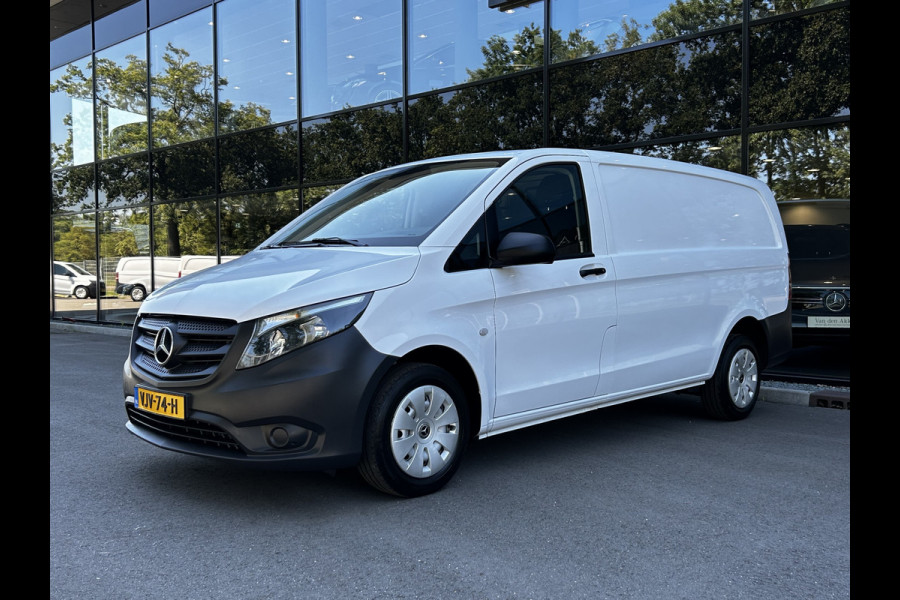 Mercedes-Benz Vito 110 CDI L2 Lang // Trekhaak // Airco // Achterklep // 12 mnd Garantie // Bank // Radio // CV // Betimmering // Wieldoppen