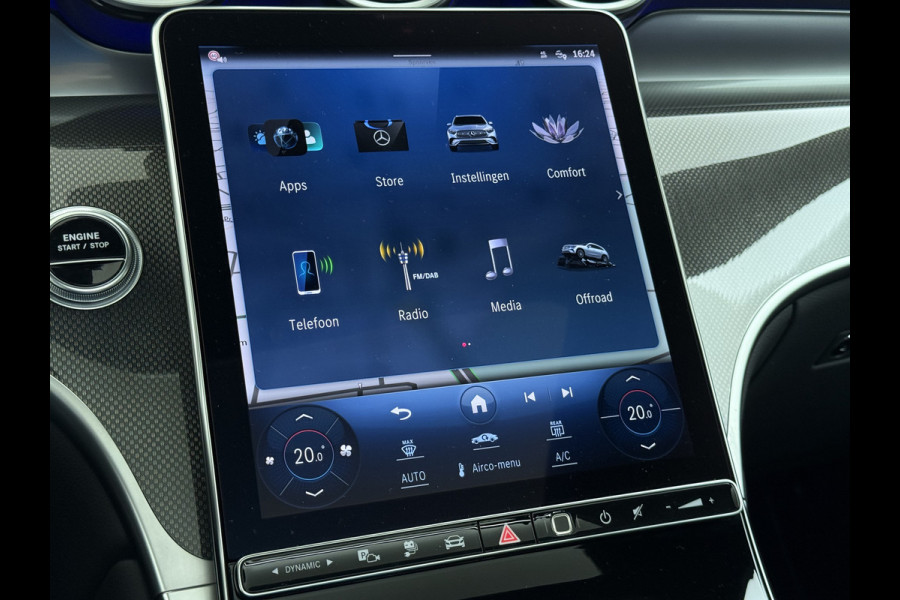 Mercedes-Benz GLC 400e 4Matic AMG // Trekhaak // Luchtvering // Meesturende Achteras // Panoramadak // Nightpakket // 360 Camera // Digital Light