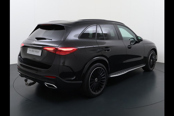 Mercedes-Benz GLC 400e 4Matic AMG // Trekhaak // Luchtvering // Meesturende Achteras // Panoramadak // Nightpakket // 360 Camera // Digital Light