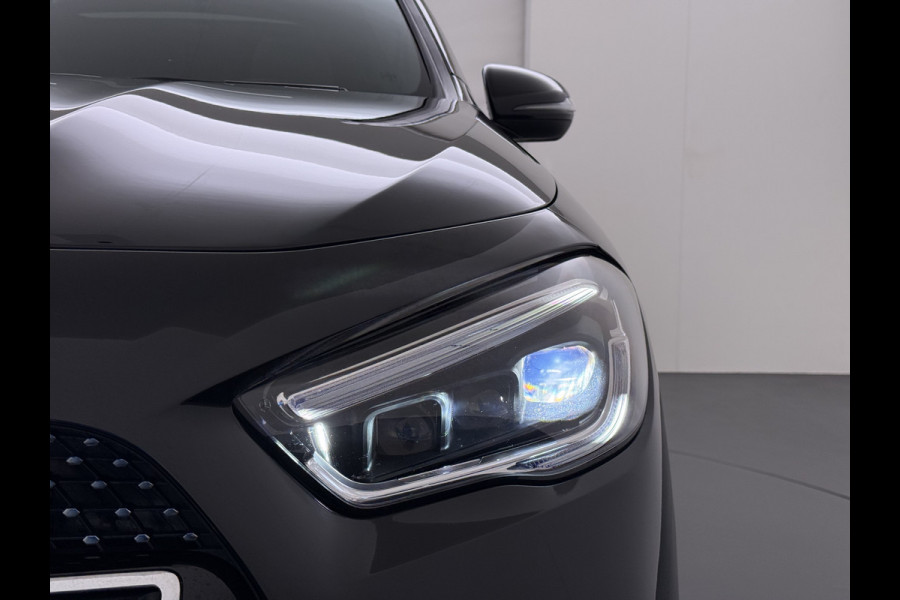 Mercedes-Benz GLA 250e AMG // Memory Stoelen // Distronic // Panoramadak // Rij Assistentiepakket // MultiBeam LED // Carplay // Nightpakket