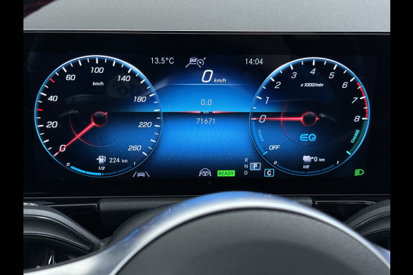 Mercedes-Benz GLA 250e AMG // Memory Stoelen // Distronic // Panoramadak // Rij Assistentiepakket // MultiBeam LED // Carplay // Nightpakket