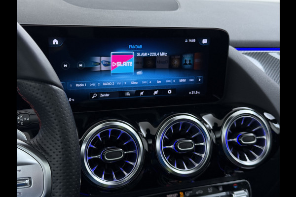 Mercedes-Benz GLA 250e AMG // Memory Stoelen // Distronic // Panoramadak // Rij Assistentiepakket // MultiBeam LED // Carplay // Nightpakket