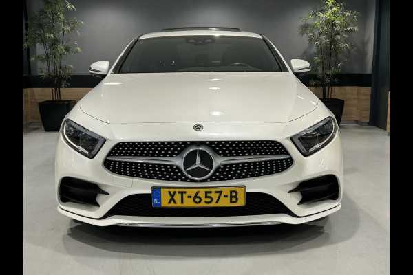 Mercedes-Benz CLS-Klasse 450 4Matic AMG // Burmester // 360 Camera // Sunroof // Trekhaak // 20 inch // Designo White // Distronic