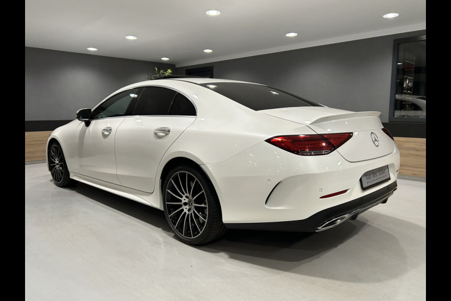 Mercedes-Benz CLS-Klasse 450 4Matic AMG // Burmester // 360 Camera // Sunroof // Trekhaak // 20 inch // Designo White // Distronic