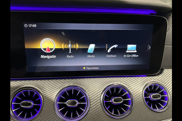 Mercedes-Benz CLS-Klasse 450 4Matic AMG // Burmester // 360 Camera // Sunroof // Trekhaak // 20 inch // Designo White // Distronic