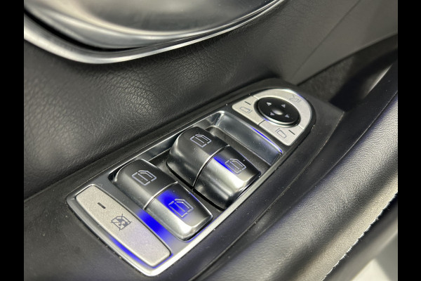 Mercedes-Benz CLS-Klasse 450 4Matic AMG // Burmester // 360 Camera // Sunroof // Trekhaak // 20 inch // Designo White // Distronic