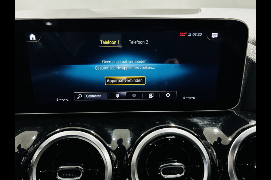 Mercedes-Benz B-Klasse 180 AMG // Trekhaak // Camera // Elek. Achterklep // Carplay // LED Koplampen // Navigatie